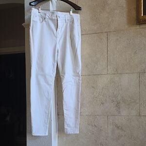 Women's White Skinny Jeans Never Worn